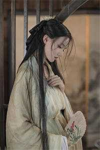 【首发热文】《暴君虐我？转身勾搭权宦夺他江山》许香君 顾亭雪