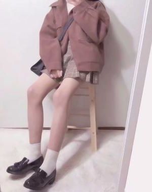 【穿越】《贵妃她格外谨慎／谁懂啊，娘娘写了一百条宫规》作者：C莓汐